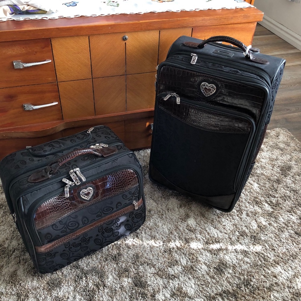 Brighton suitcase set.